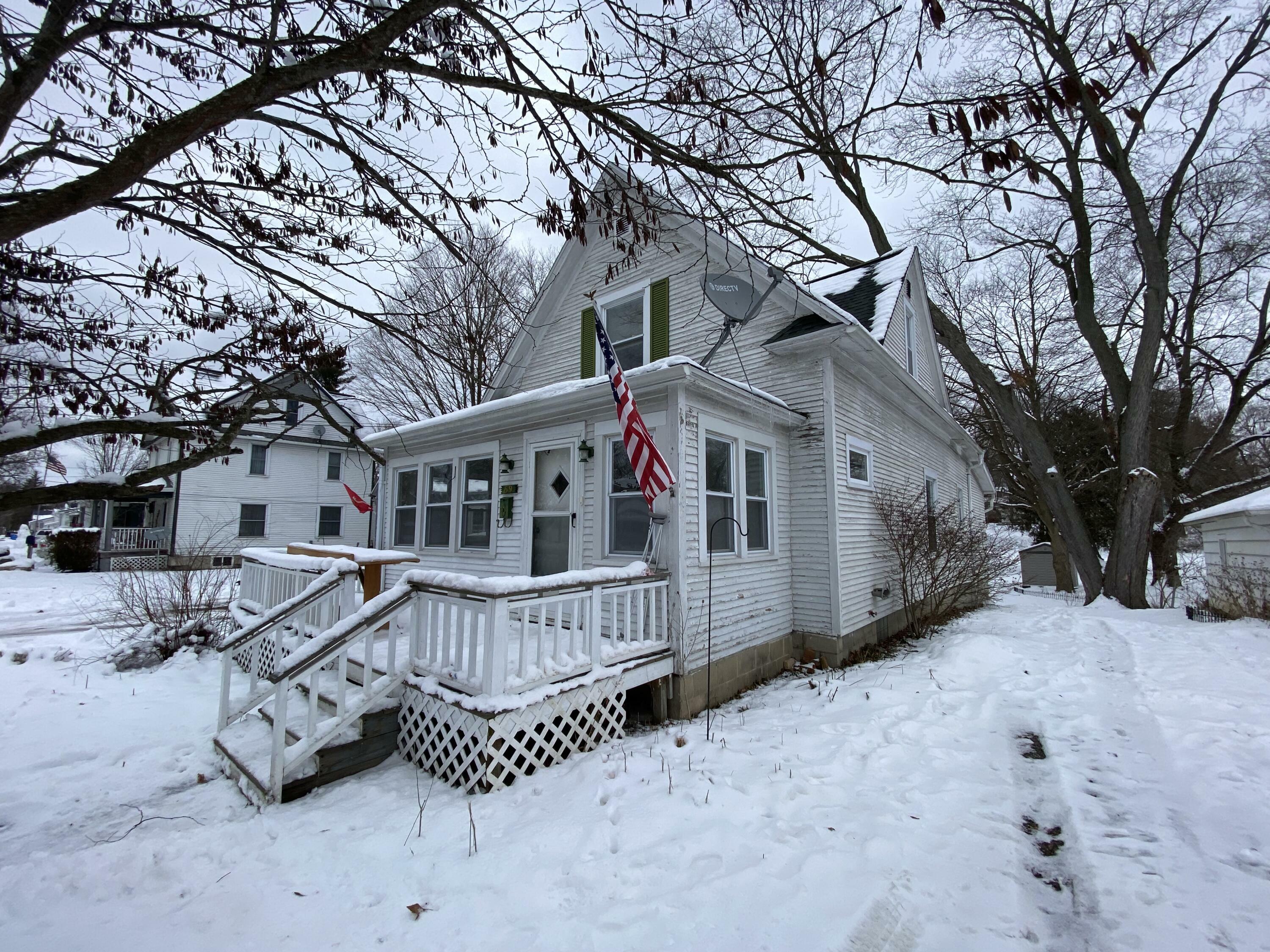 Property Photo:  59 S Norwood Avenue  MI 49242 