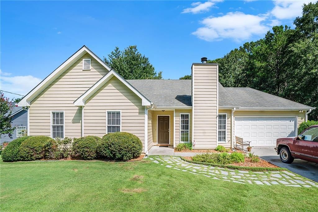 Property Photo: 105 Hope Hollow Road GA 30052