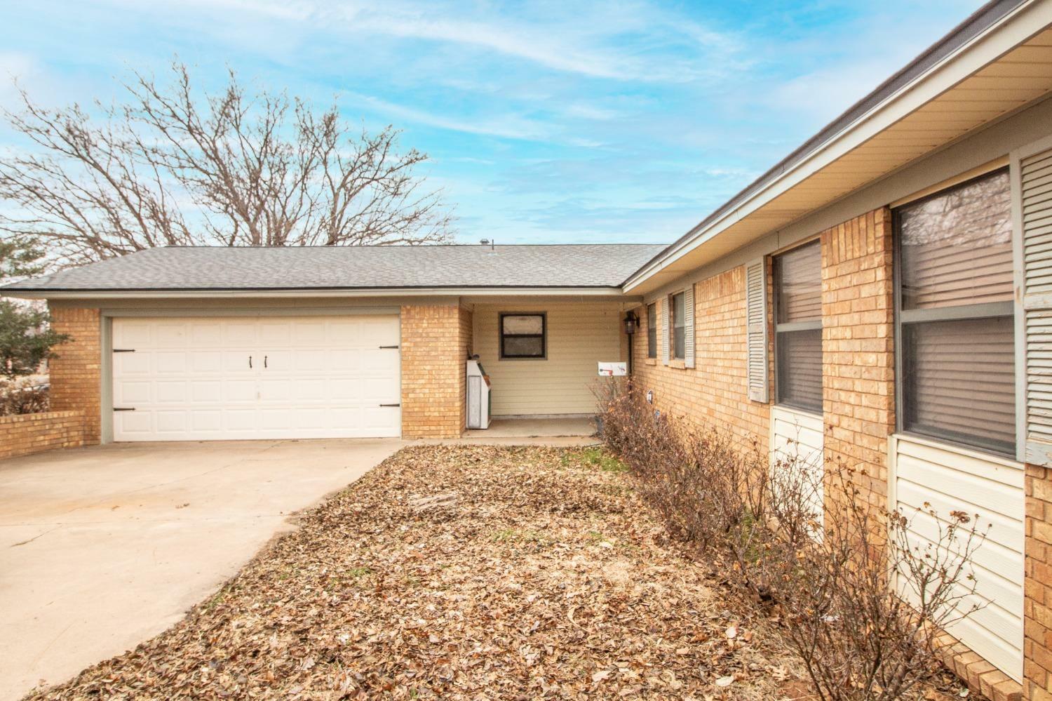 Property Photo: 3603 Elkhart Avenue TX 79407