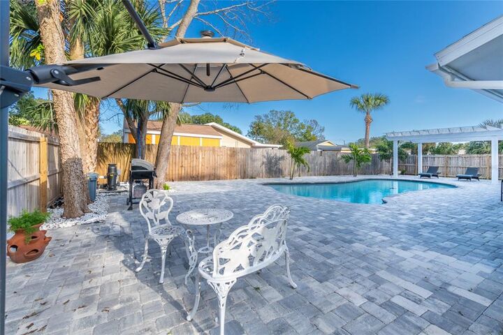 Property Photo:  421 S Center Street  FL 32174 