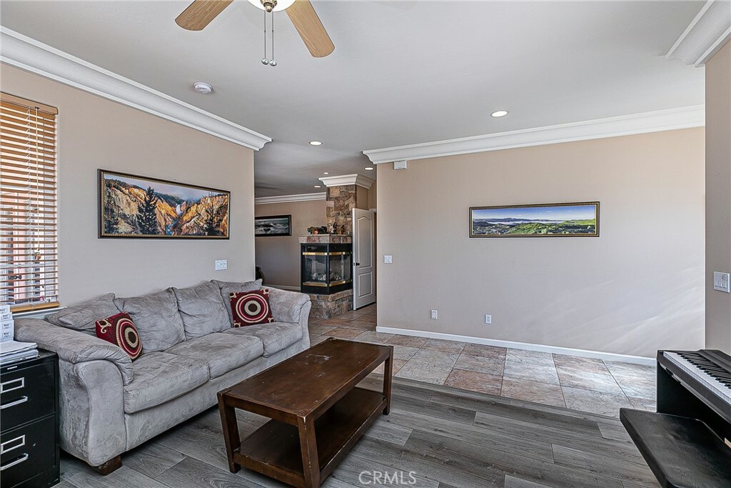 Property Photo:  711 E Rice Ranch Road  CA 93455 