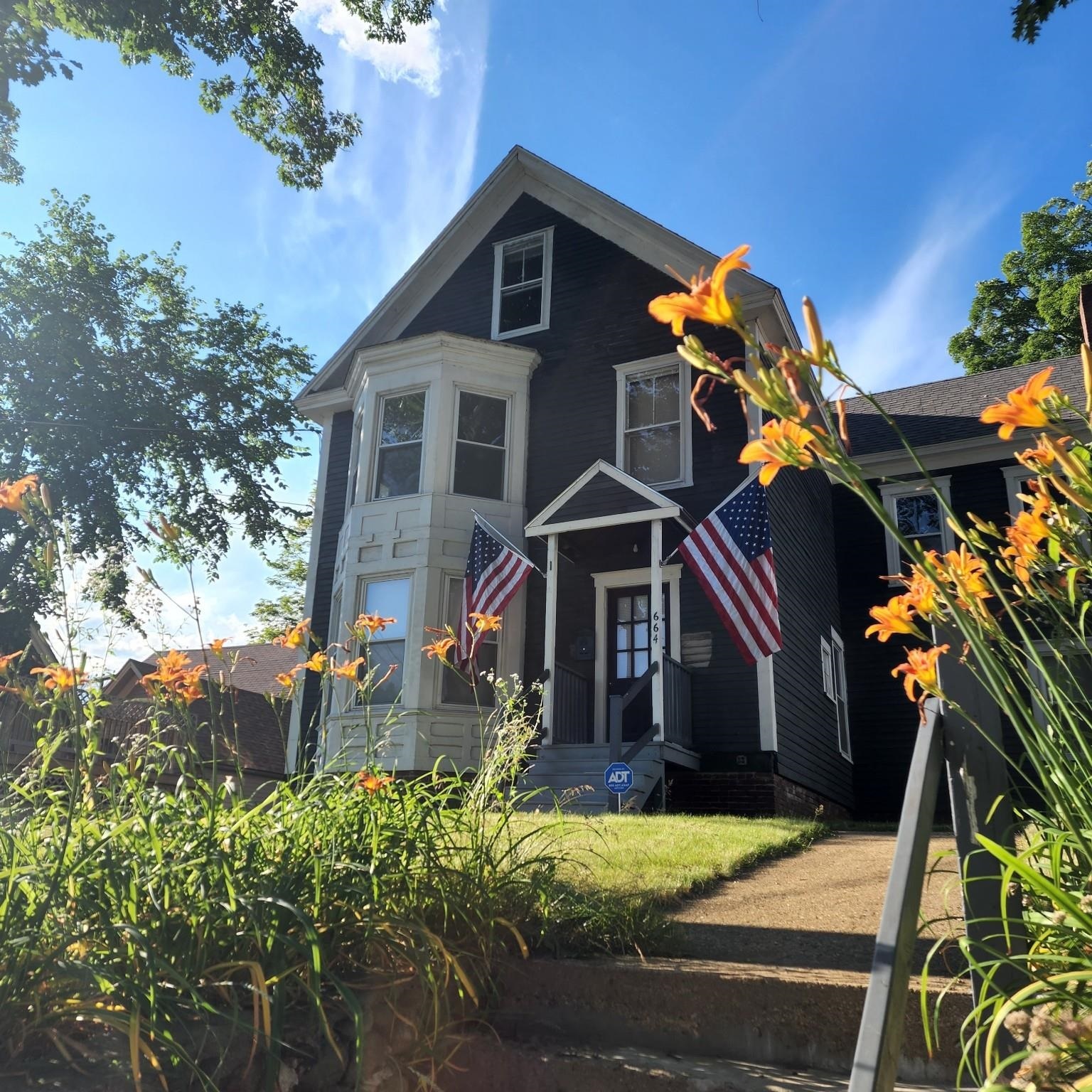 Property Photo:  664 Central Street  NH 03235 