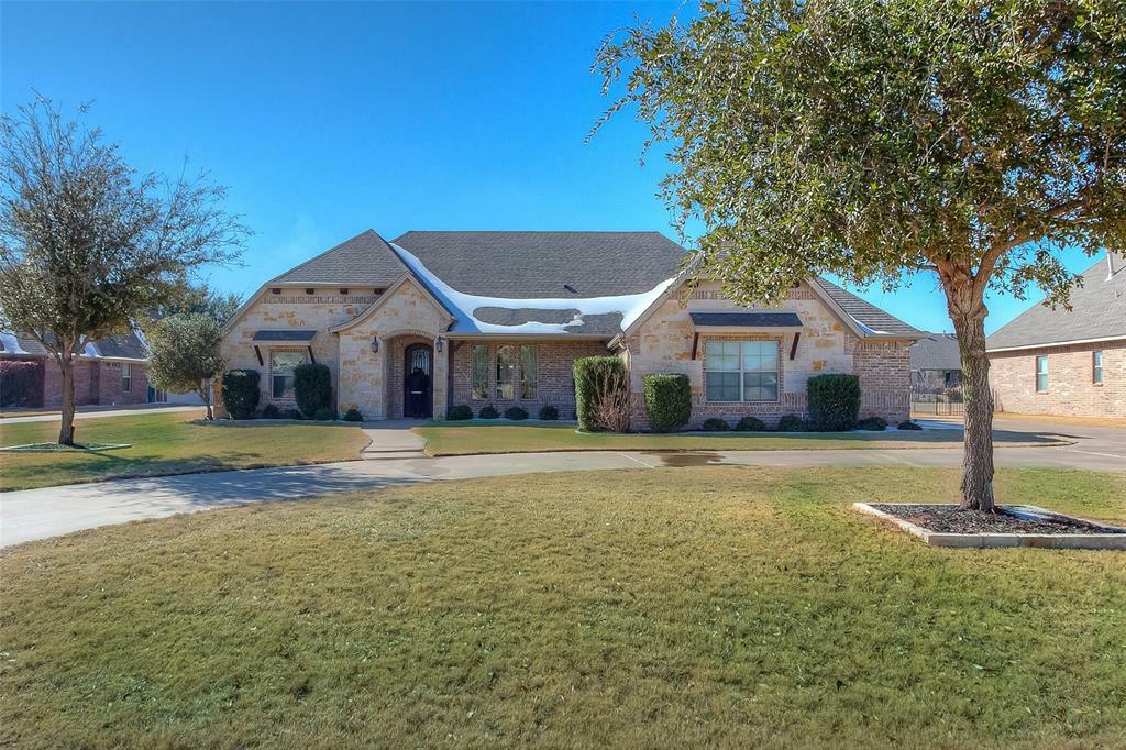 Property Photo:  3209 Steamers Court  TX 76049 