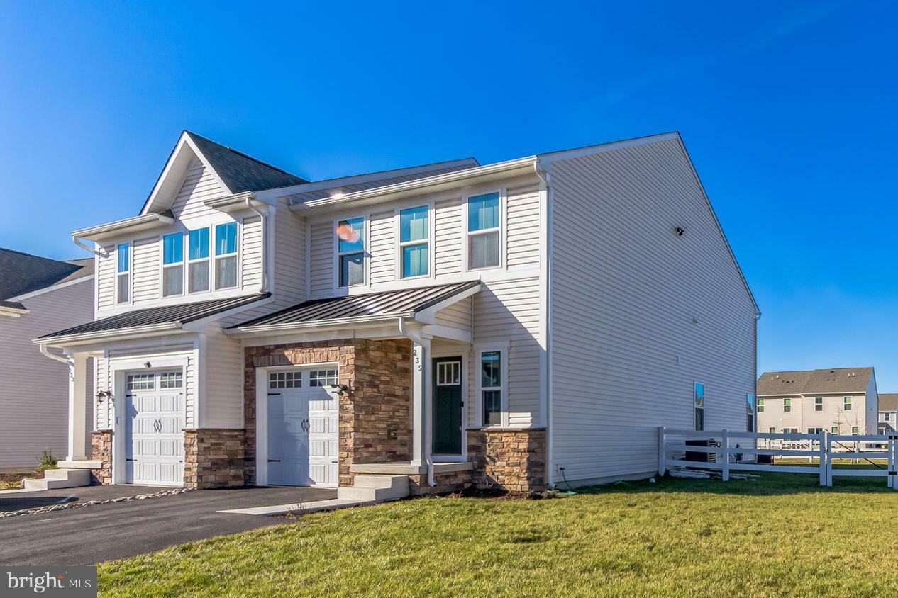 Property Photo: 235 Felix Drive DE 19713