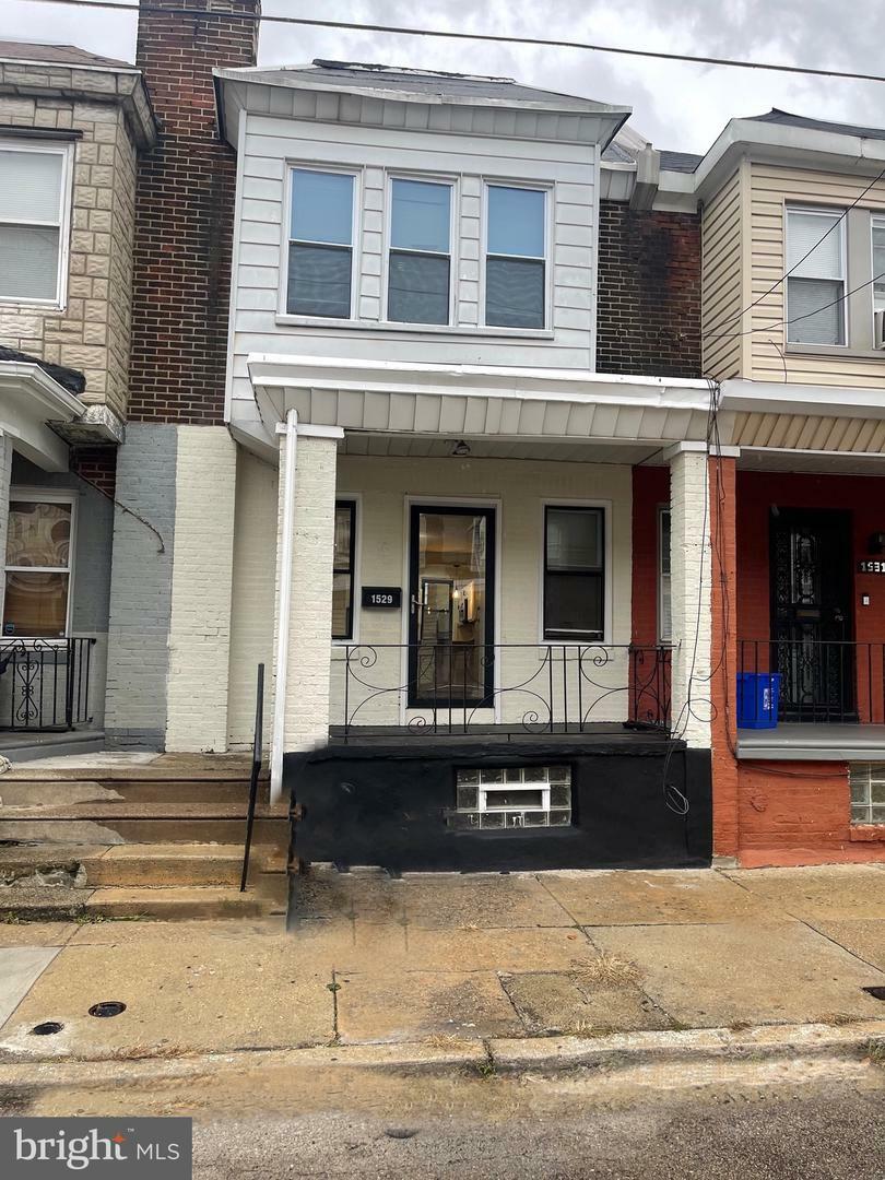 Property Photo: 1529 S Patton Street PA 19146