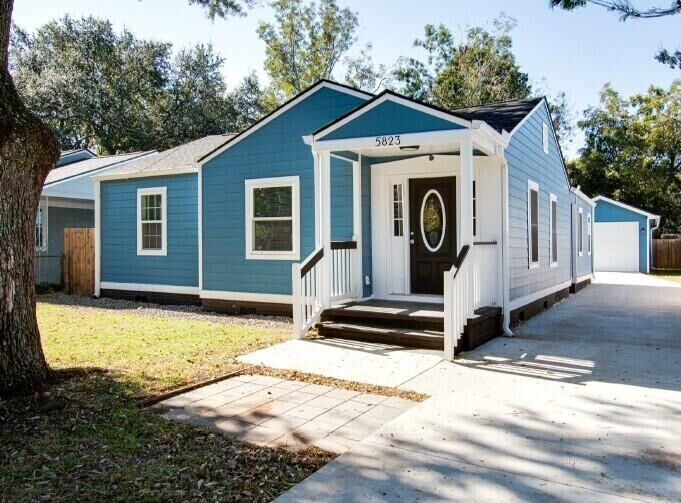 Property Photo: 5823 Moore Street SC 29410