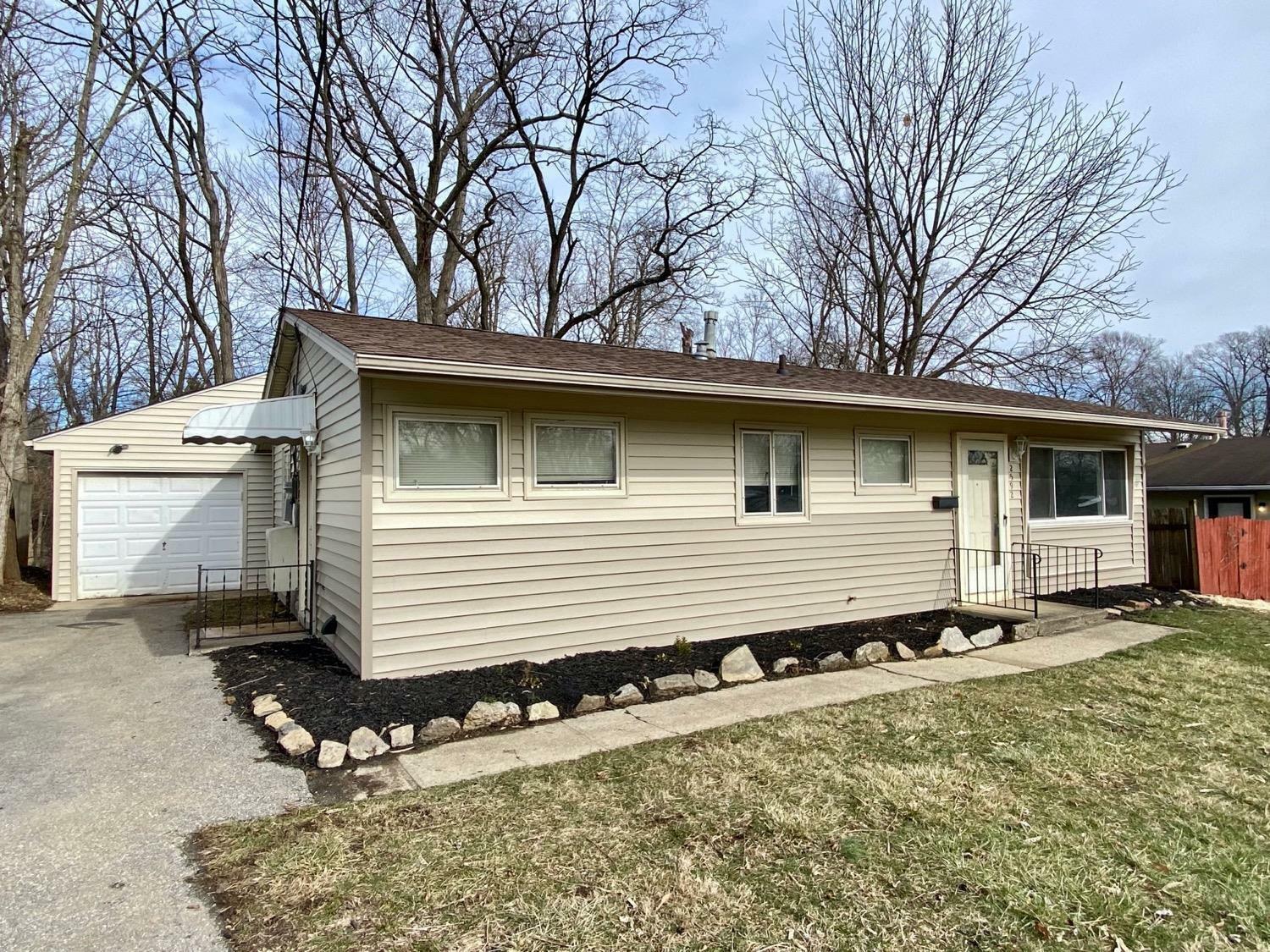 Property Photo: 2592 Wenning Rd OH 45231