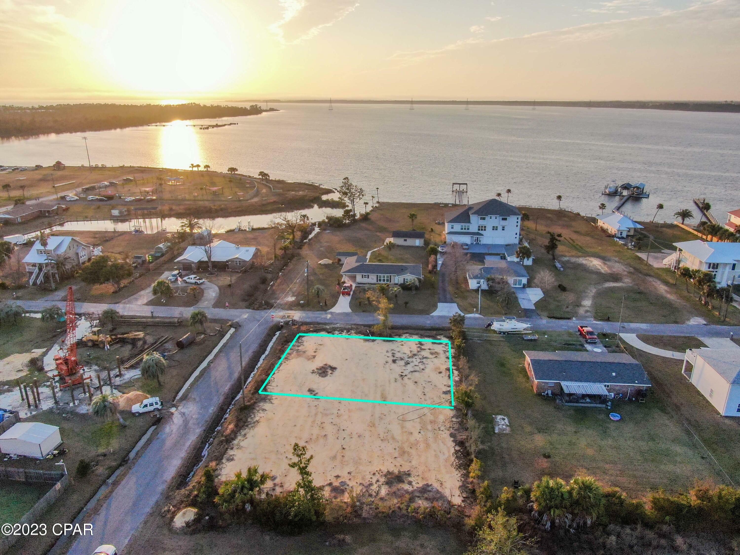 Property Photo:  1008 W 3rd Street  FL 32444 
