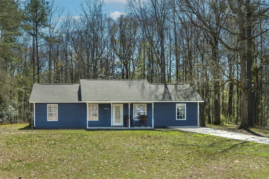 Property Photo: 11054 Ga Hwy 110 GA 31569