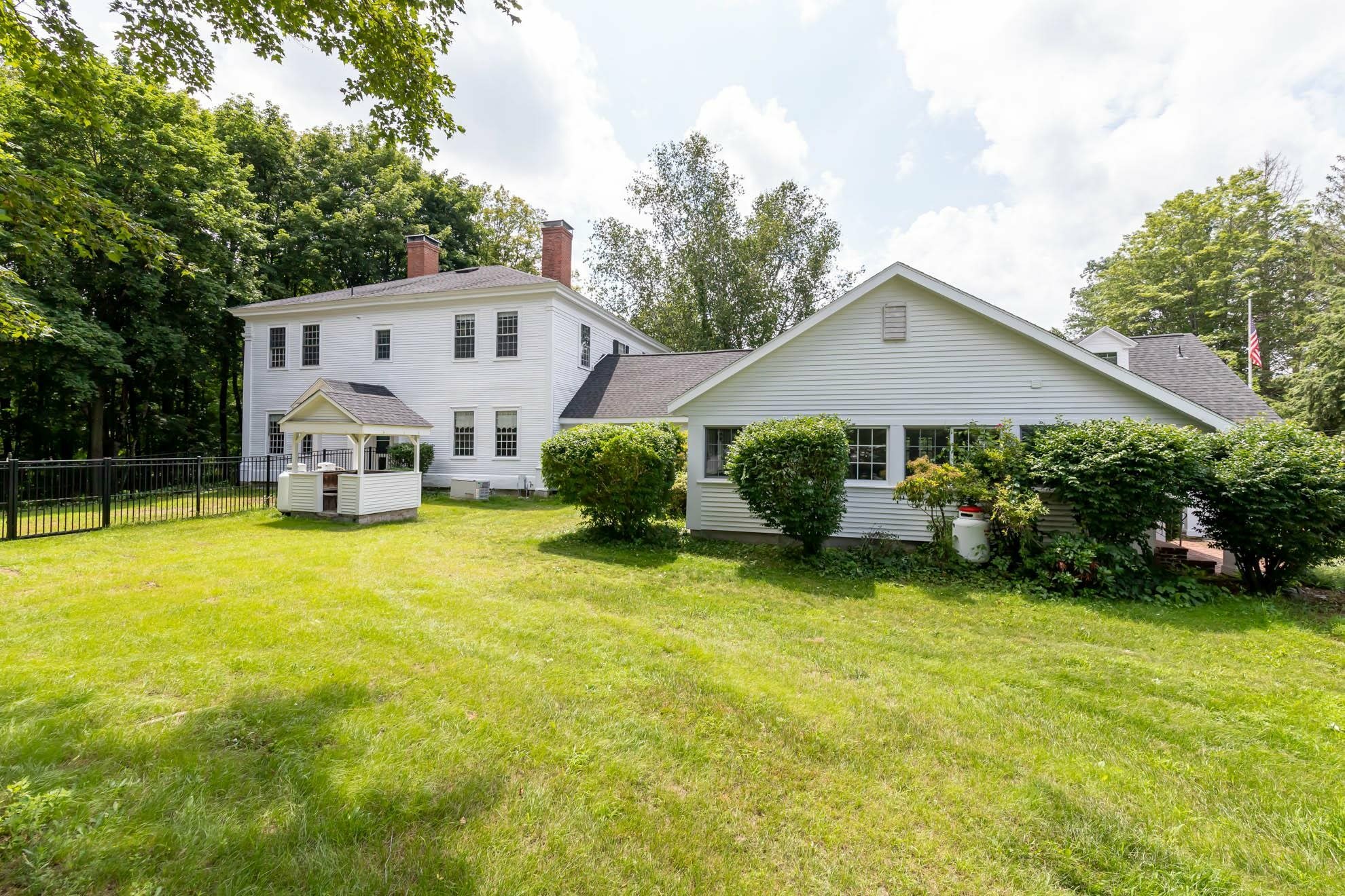 Property Photo:  267 North River Road  NH 03055 