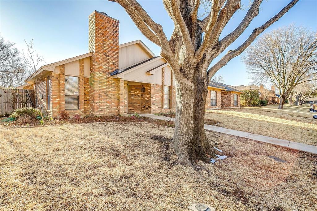 Property Photo:  1105 Appleton Drive  TX 76063 