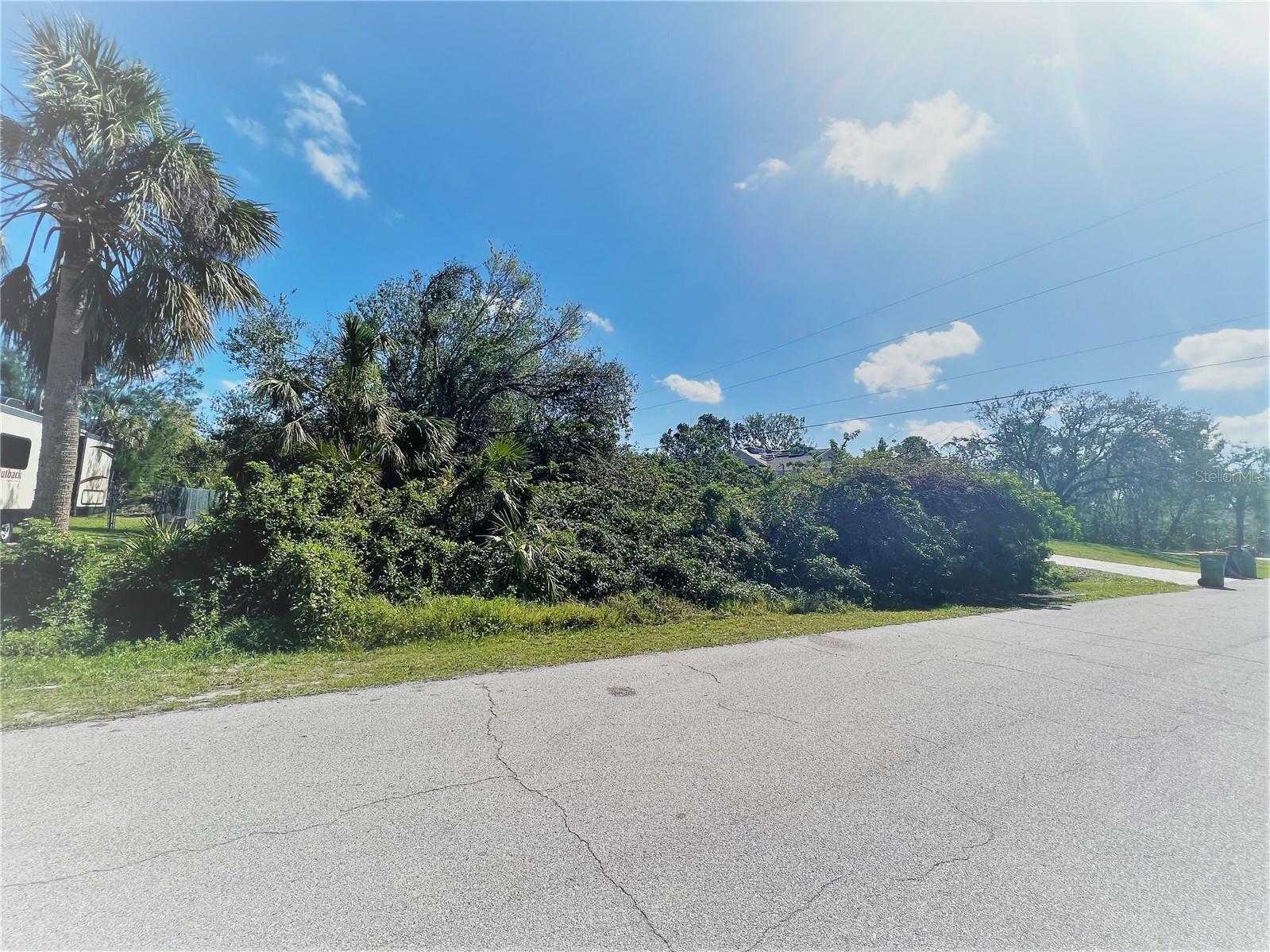Property Photo: 3438 Dunkirk Street FL 33980