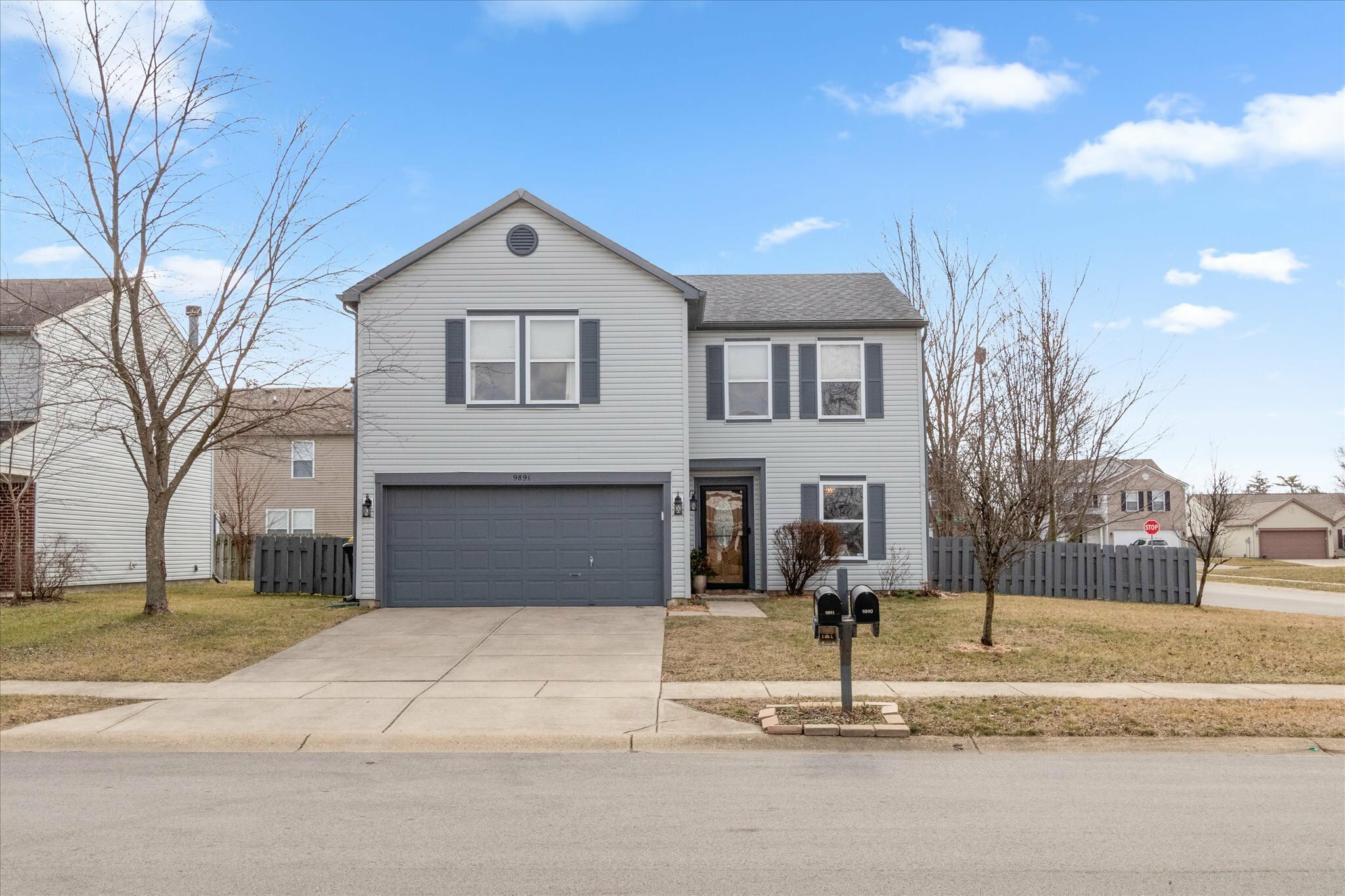 9891 Sapphire Berry Lane  Fishers IN 46038 photo