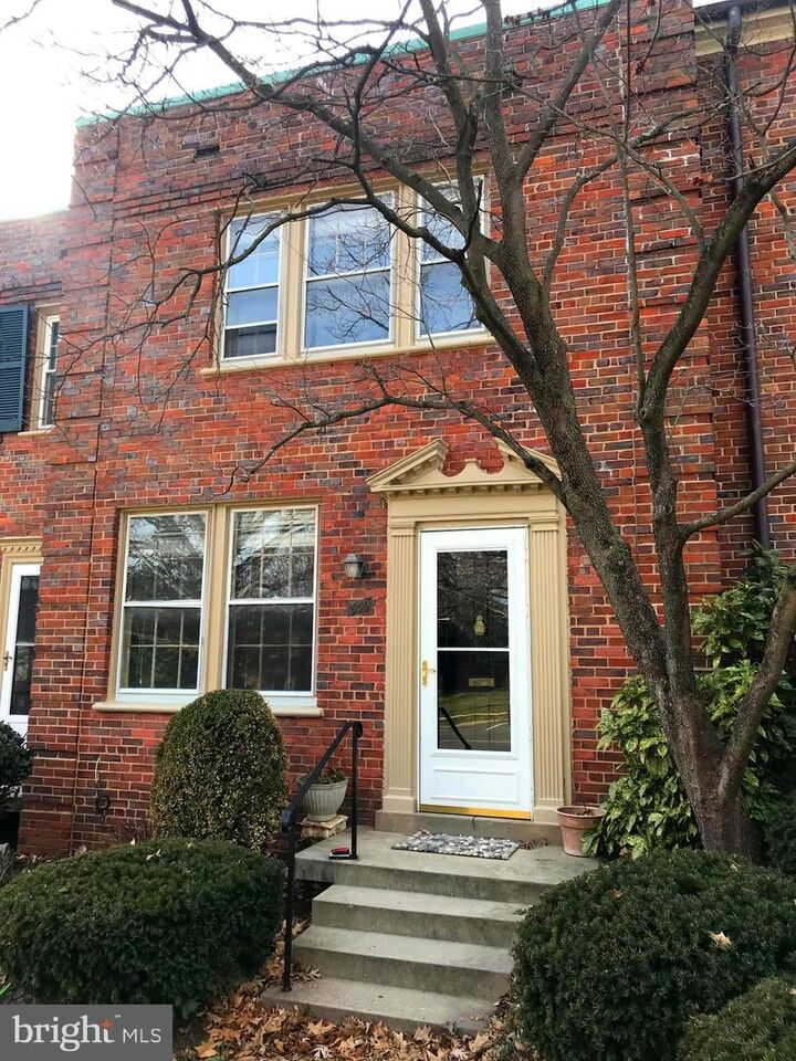 1300 S Barton Street 339  Arlington VA 22204 photo