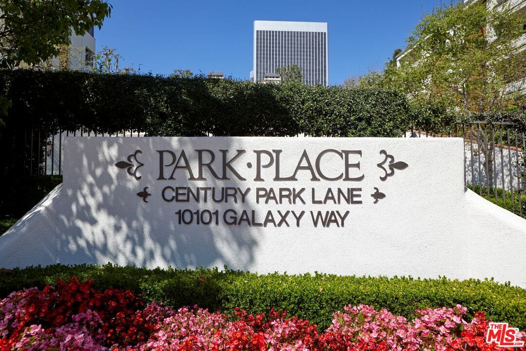 Property Photo: 2132 Century Park Ln 205 CA 90067