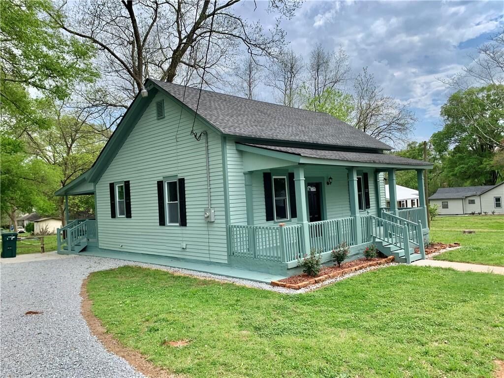 Property Photo: 116 Pine Street GA 30117