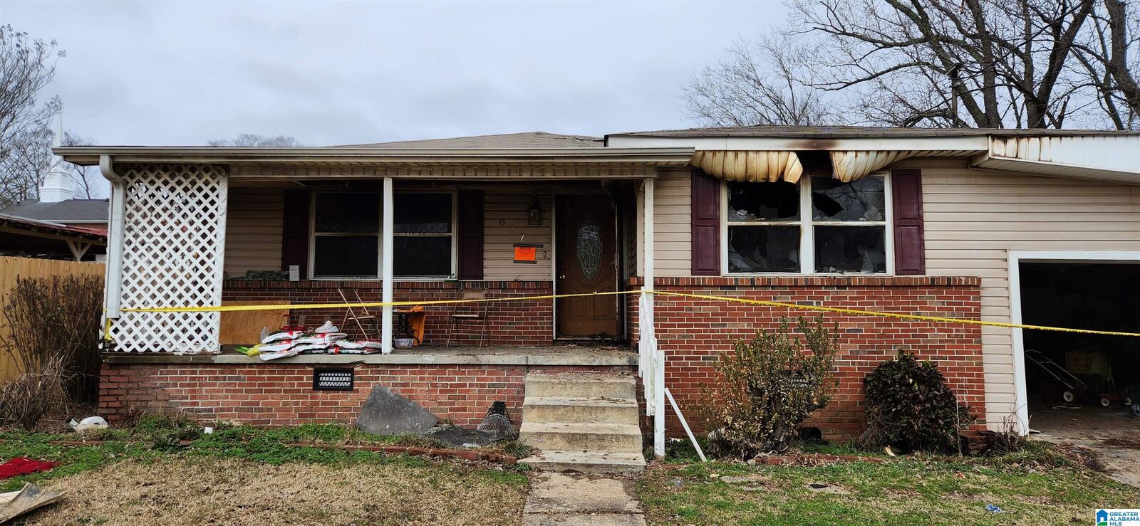 Property Photo:  807 4th Street  AL 35954 