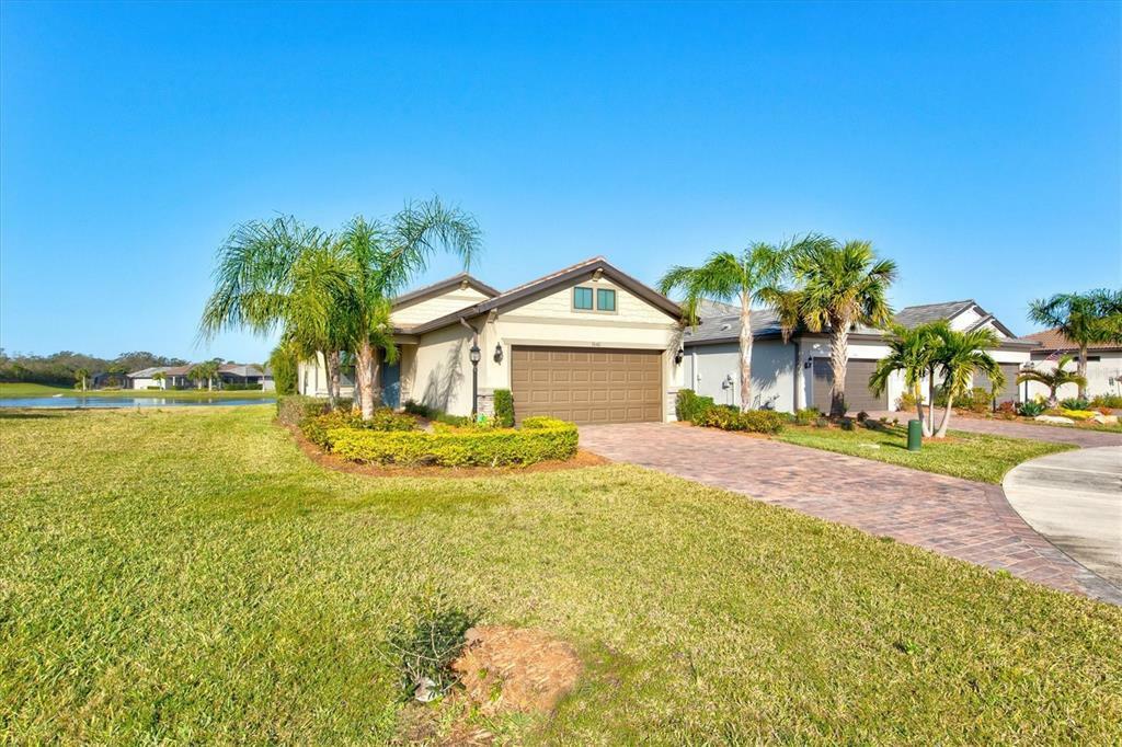 Property Photo: 7640 Kirkland Cove FL 34202