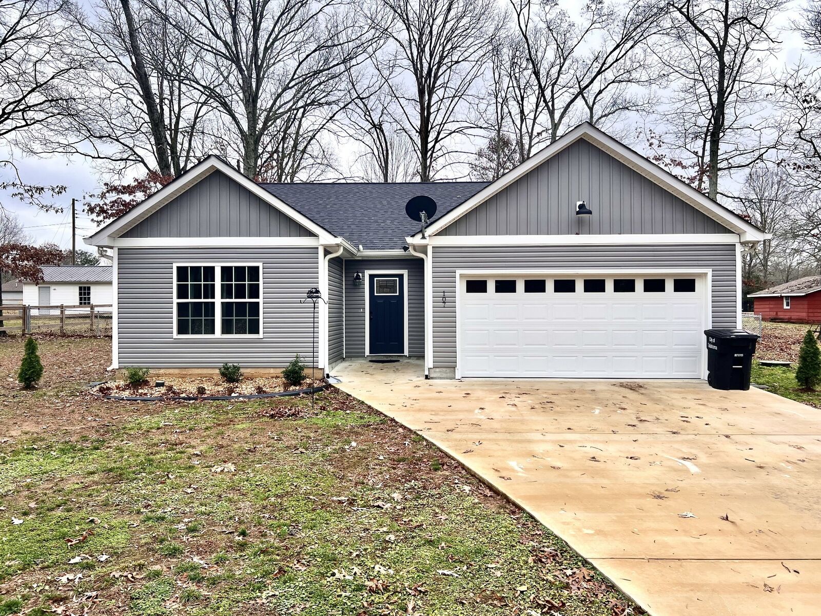 Property Photo: 107 Inglewood Dr TN 37388