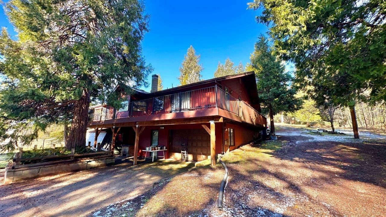 Property Photo:  15400 Elk Creek Road  OR 97541 