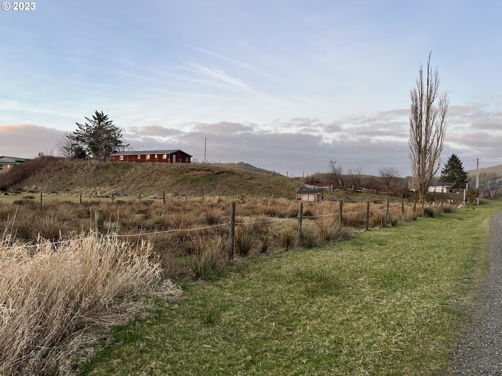 3 bed Naselle home for sale 752 Parpala Rd, Naselle, WA 98638