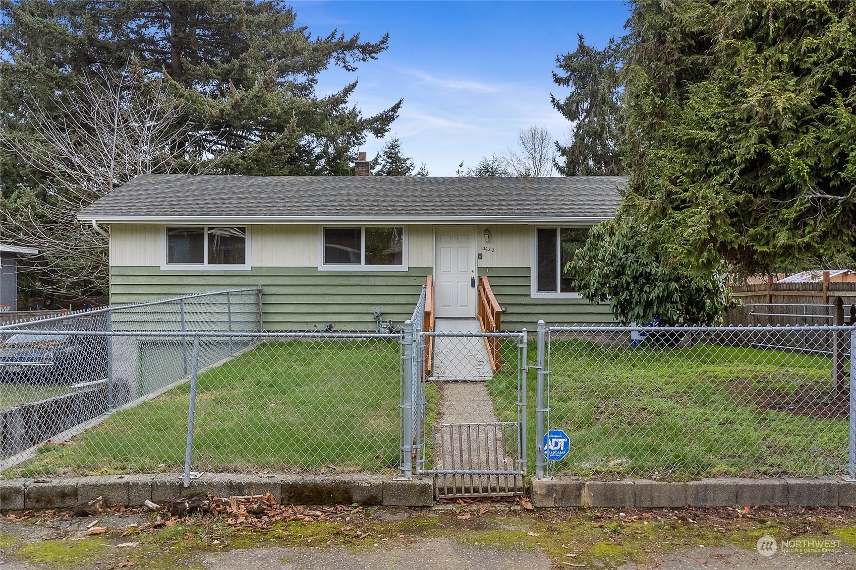 Property Photo: 13622 28th Place S WA 98168