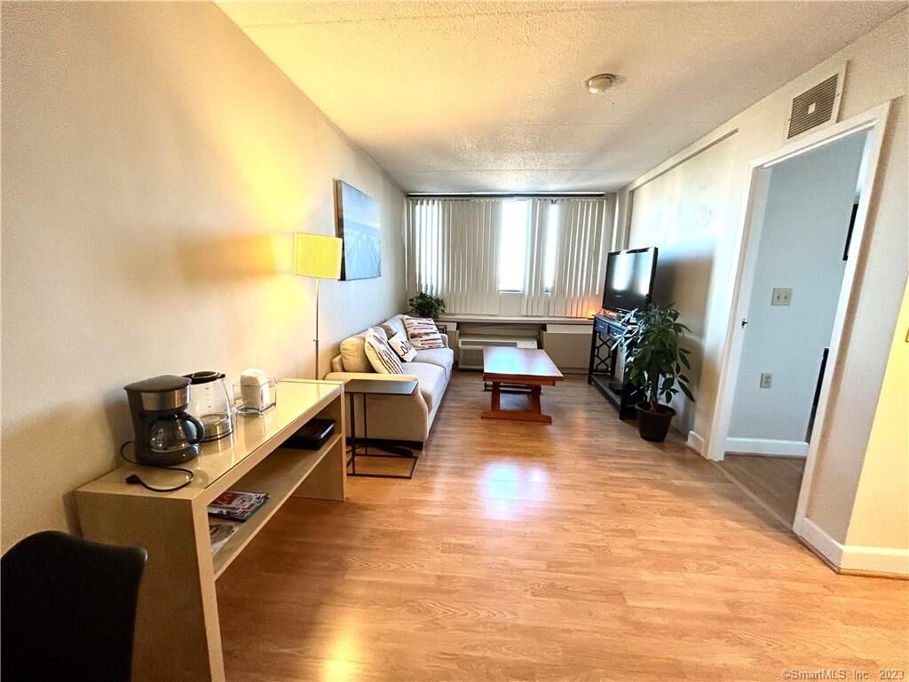 Property Photo:  60 Strawberry Hill Avenue 1102  CT 06902 