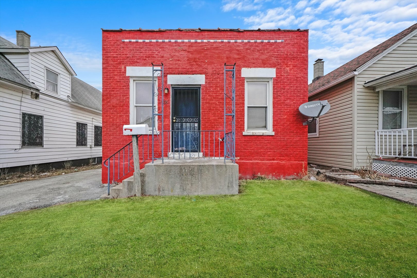 Property Photo:  235 E 24th Street  IL 60411 