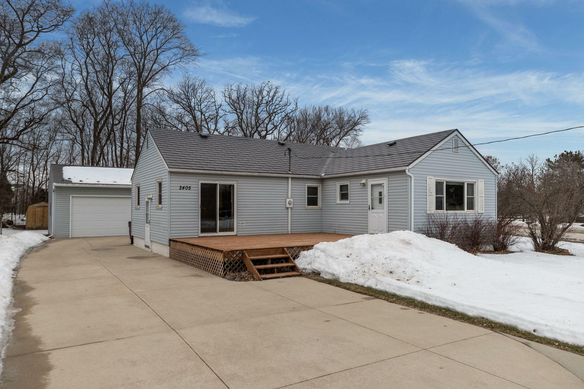 Property Photo: 2405 22nd Avenue SE MN 55904