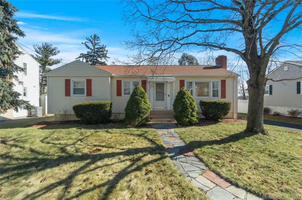 Property Photo:  46 Corbin Road  CT 06517 