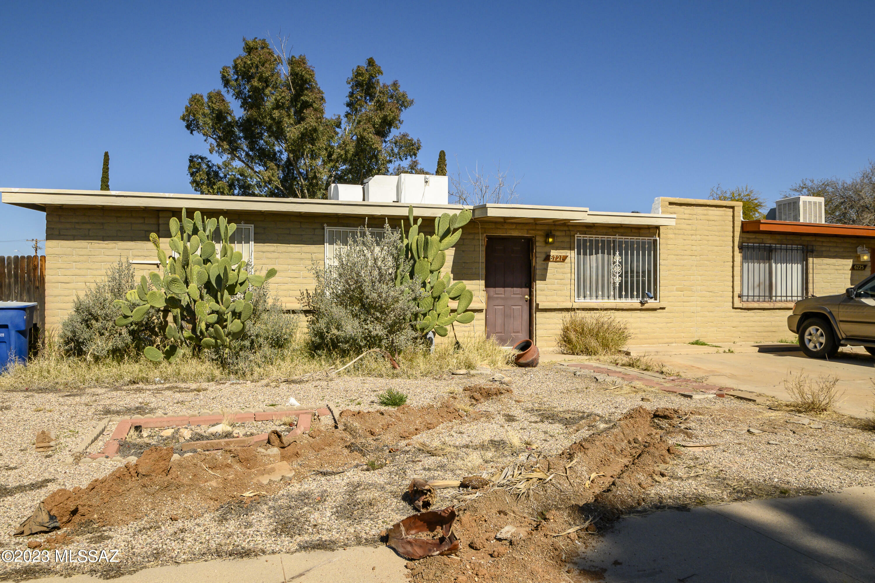 Property Photo:  6721 E Hawk Drive  AZ 85730 