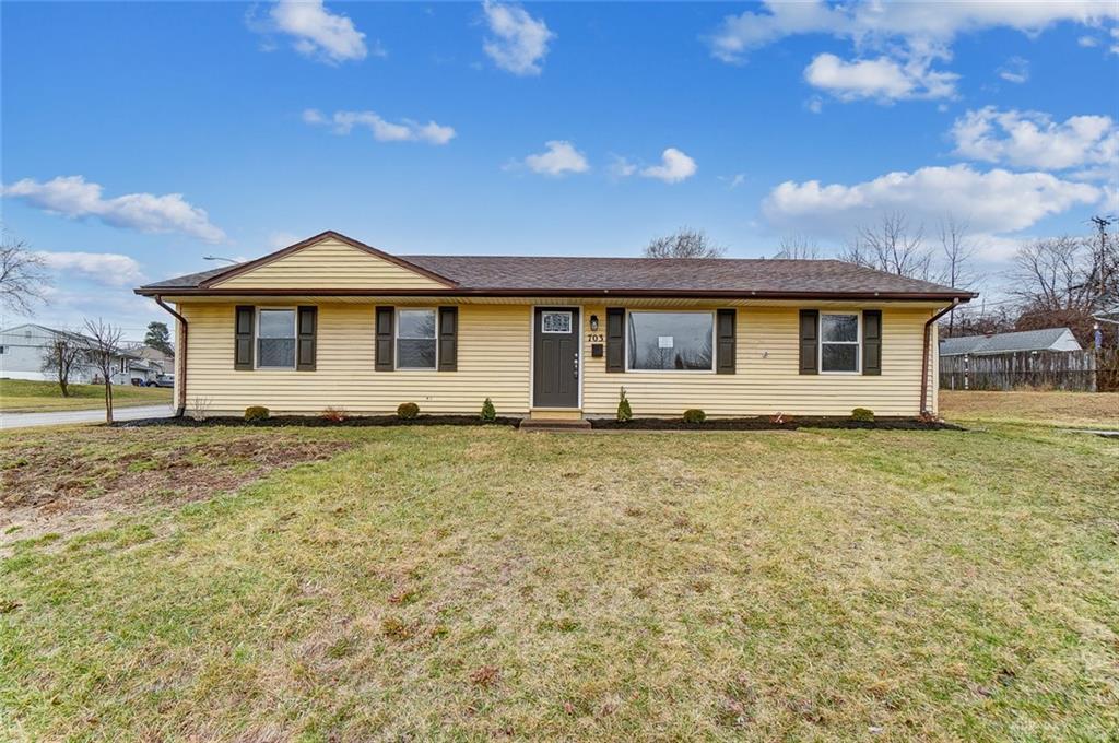 Property Photo: 703 Cliffside Drive OH 45344