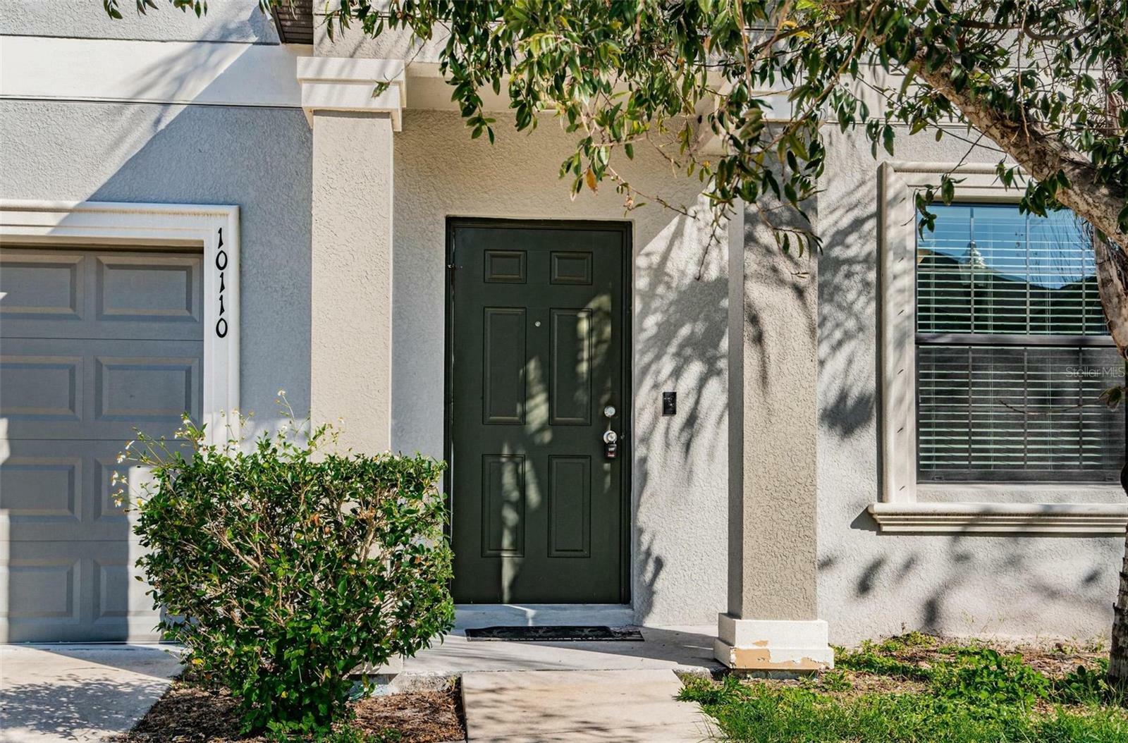 Property Photo: 10110 Rosemary Leaf Lane FL 33578