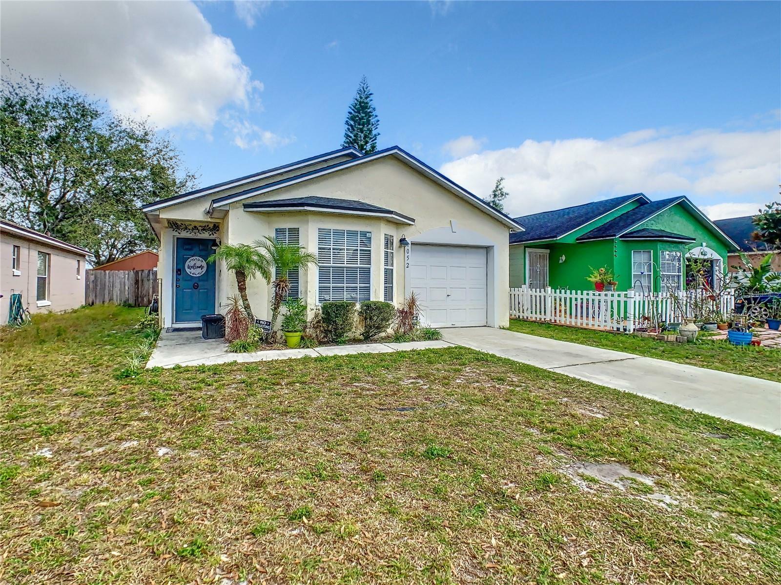 Property Photo:  1052 Vista Palma Way  FL 32825 