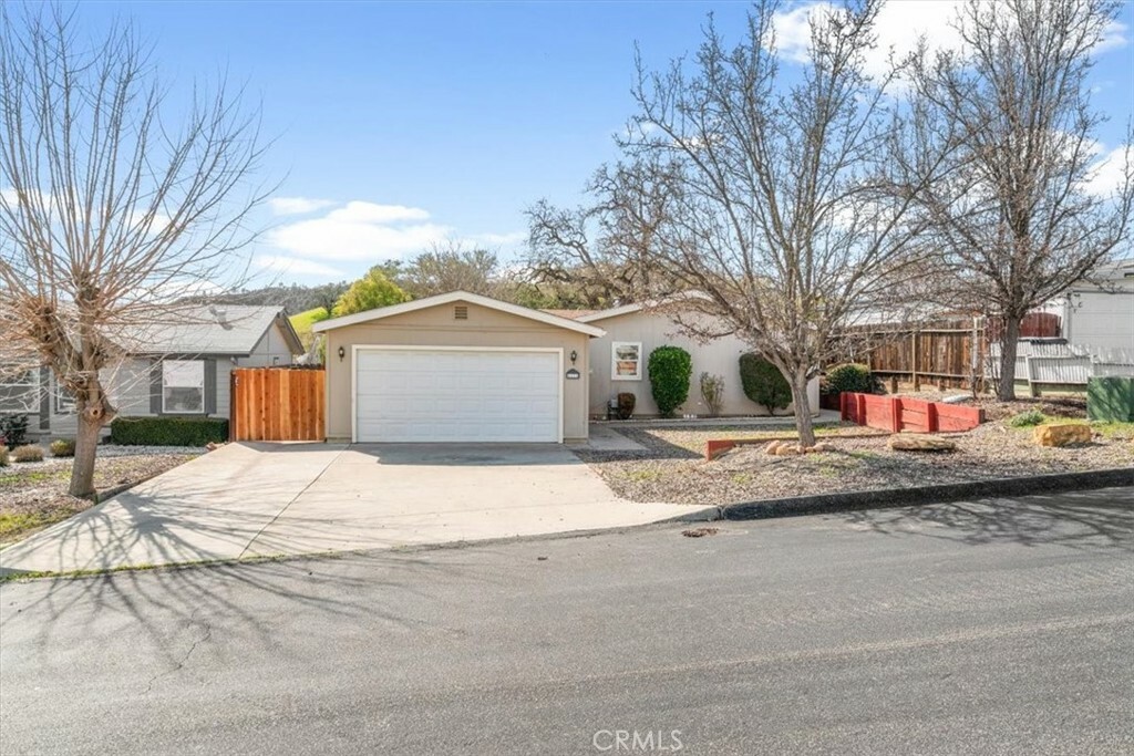 Property Photo:  4173 Quarterhorse Way  CA 93446 