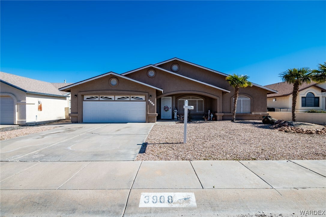 Property Photo:  3908 Raymond Avenue  AZ 86409 