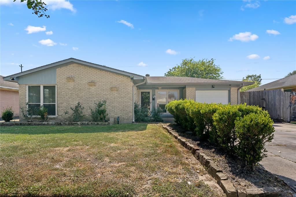 Property Photo: 10514 Thornlea Drive TX 77089
