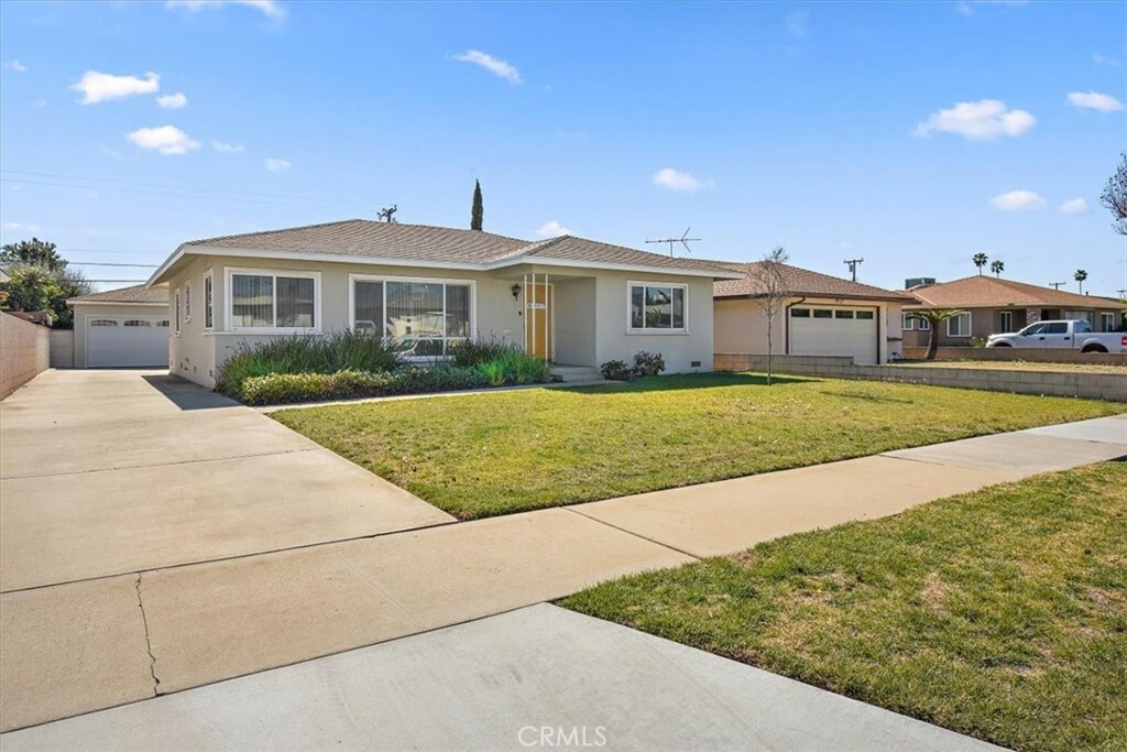 Property Photo:  821 W Princeton Street  CA 91762 