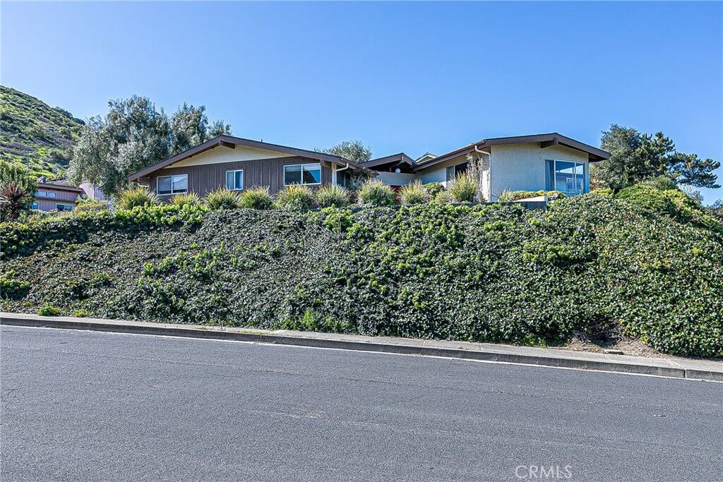 Property Photo: 609 S C Street CA 93436