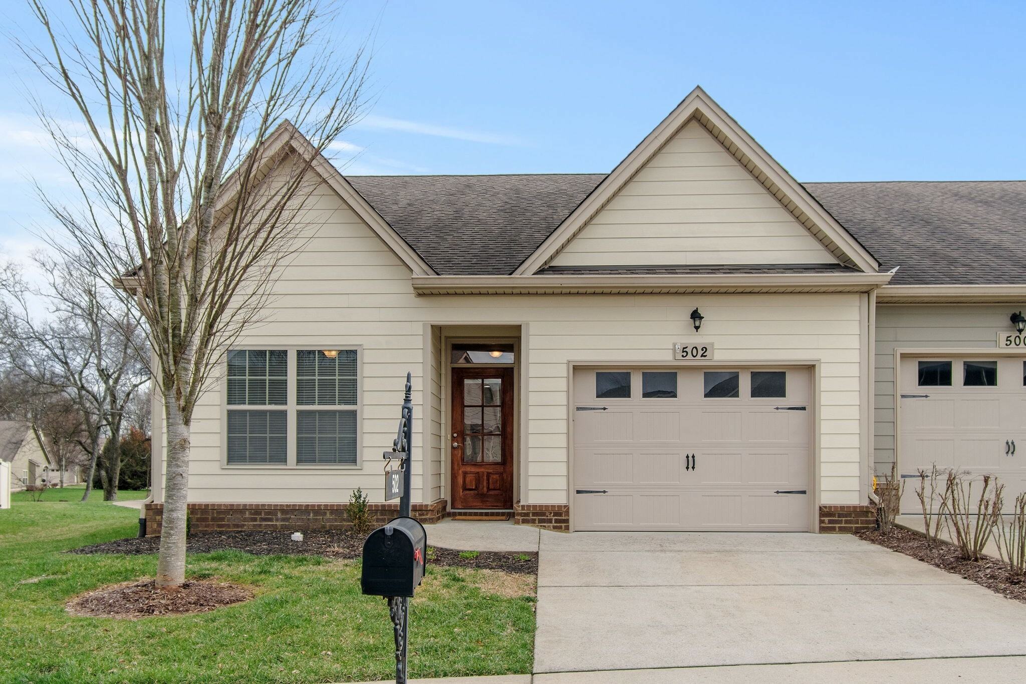 Property Photo: 502 Harris Ct TN 37174