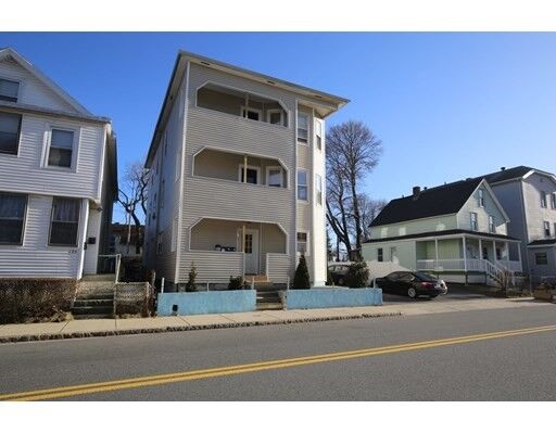 Property Photo:  197 Canterbury St  MA 01603 