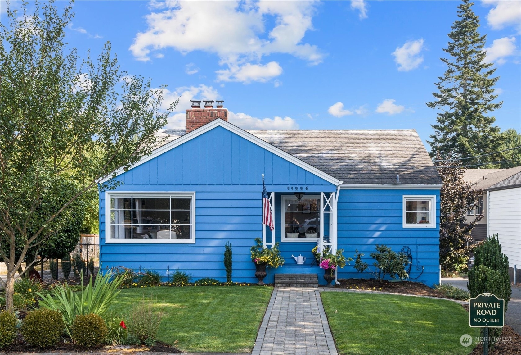 11226 Fremont Avenue N  Seattle WA 98133 photo
