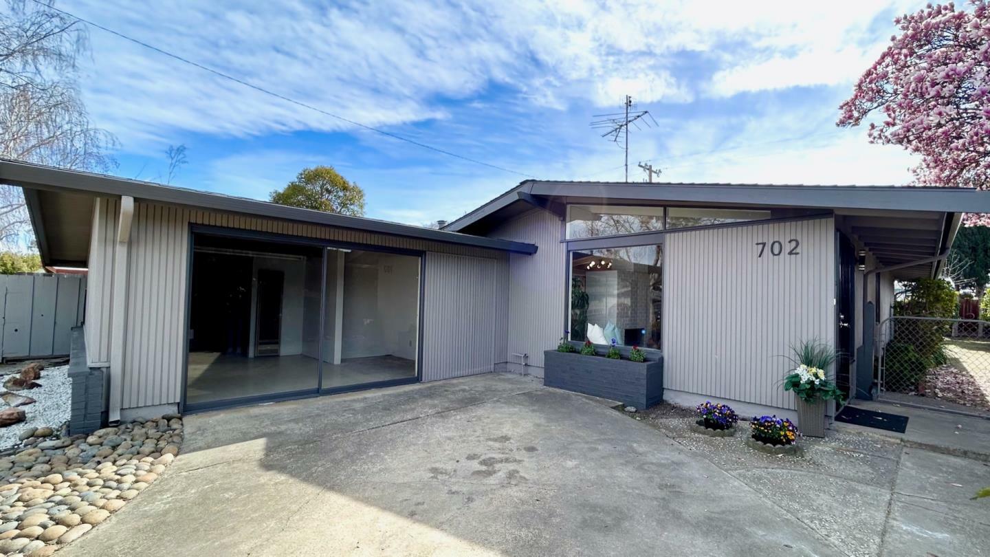 Property Photo:  702 Lakebird Drive  CA 94089 