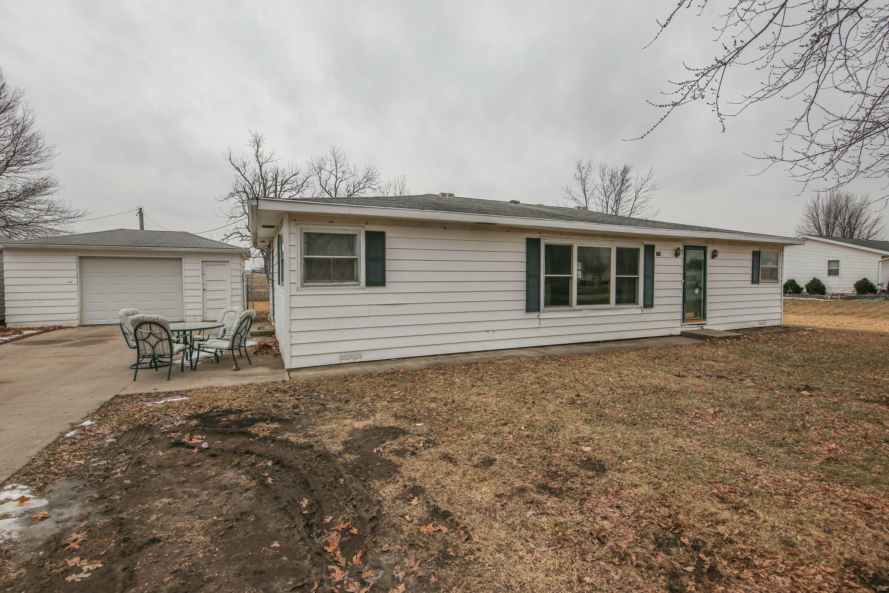 Property Photo:  731 4th Street  IA 50056 