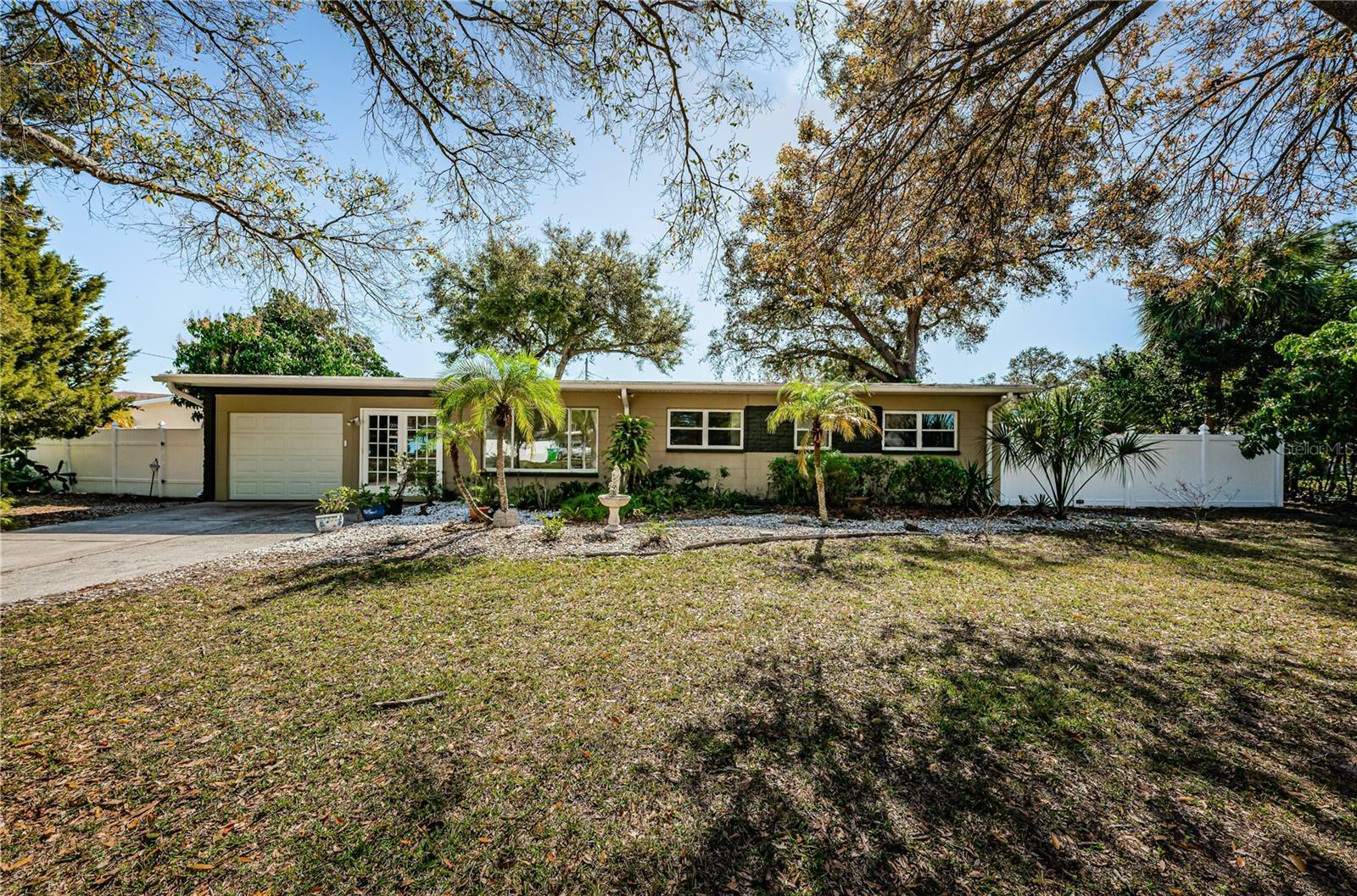 Property Photo:  7118 Quincy Lane  FL 33764 