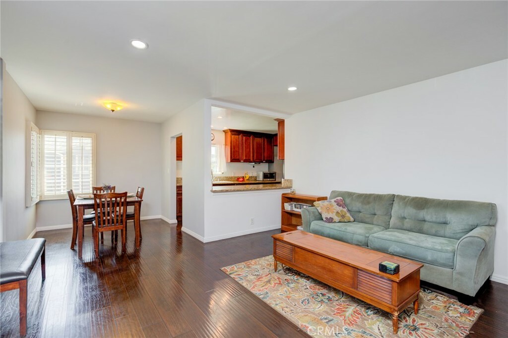 Property Photo:  9607 Hoback Street  CA 90706 