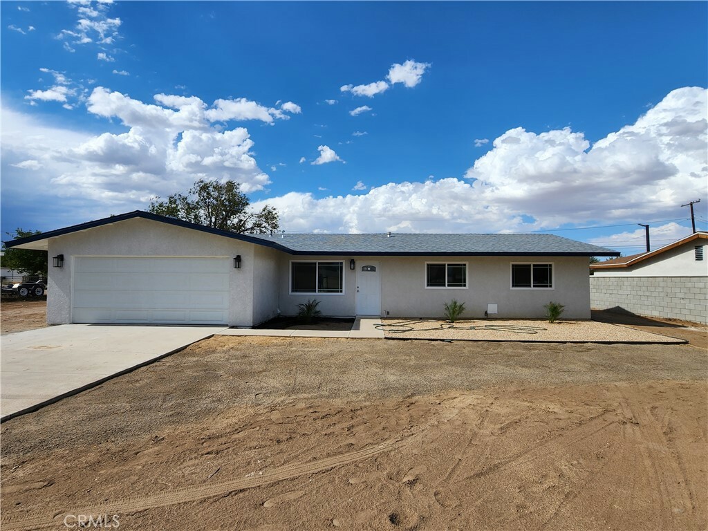 Property Photo:  13250 El Rio Road  CA 92392 