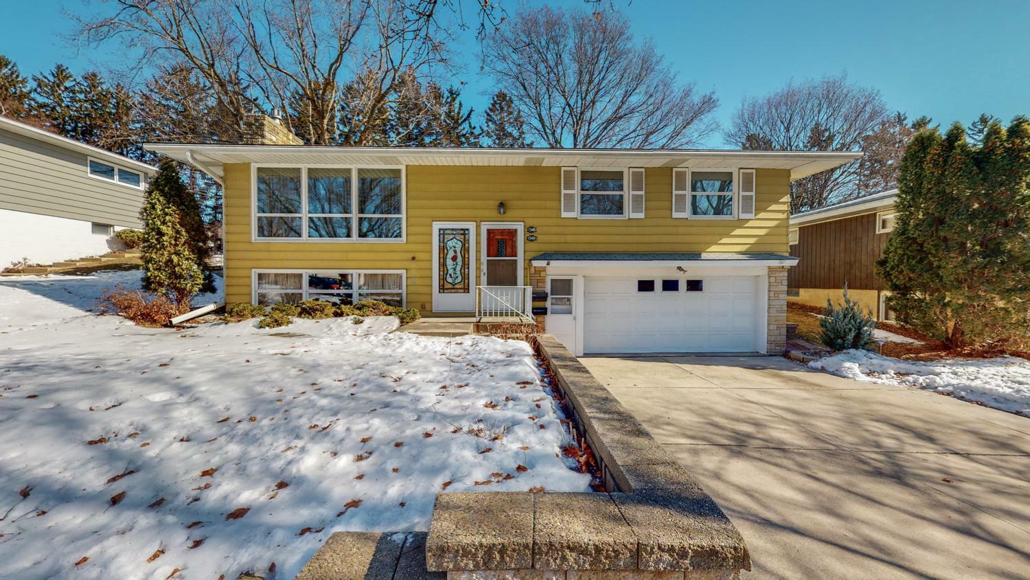 Property Photo: 1540 5th Avenue NE MN 55906