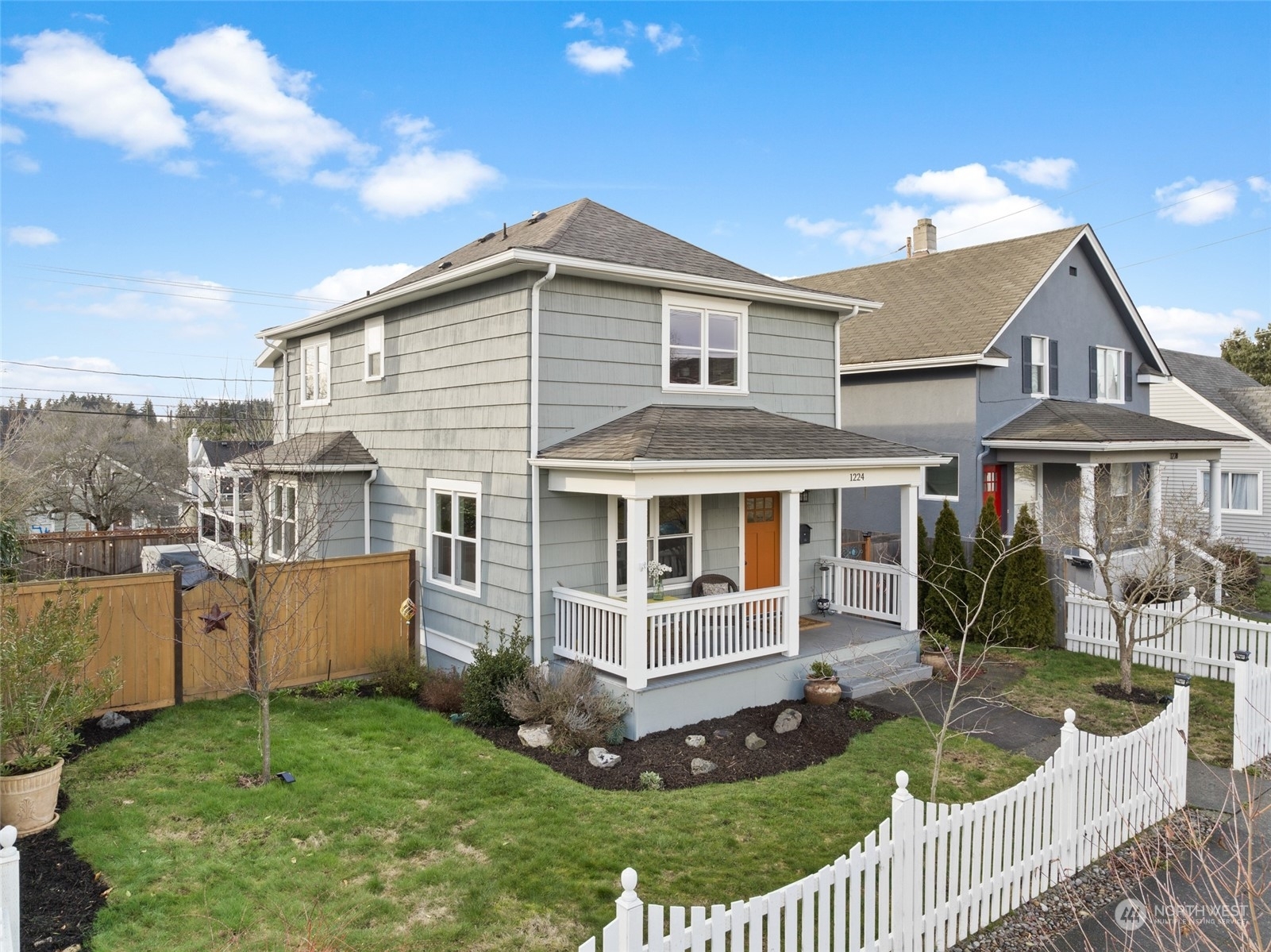 Property Photo:  1224 N Steele Street  WA 98406 