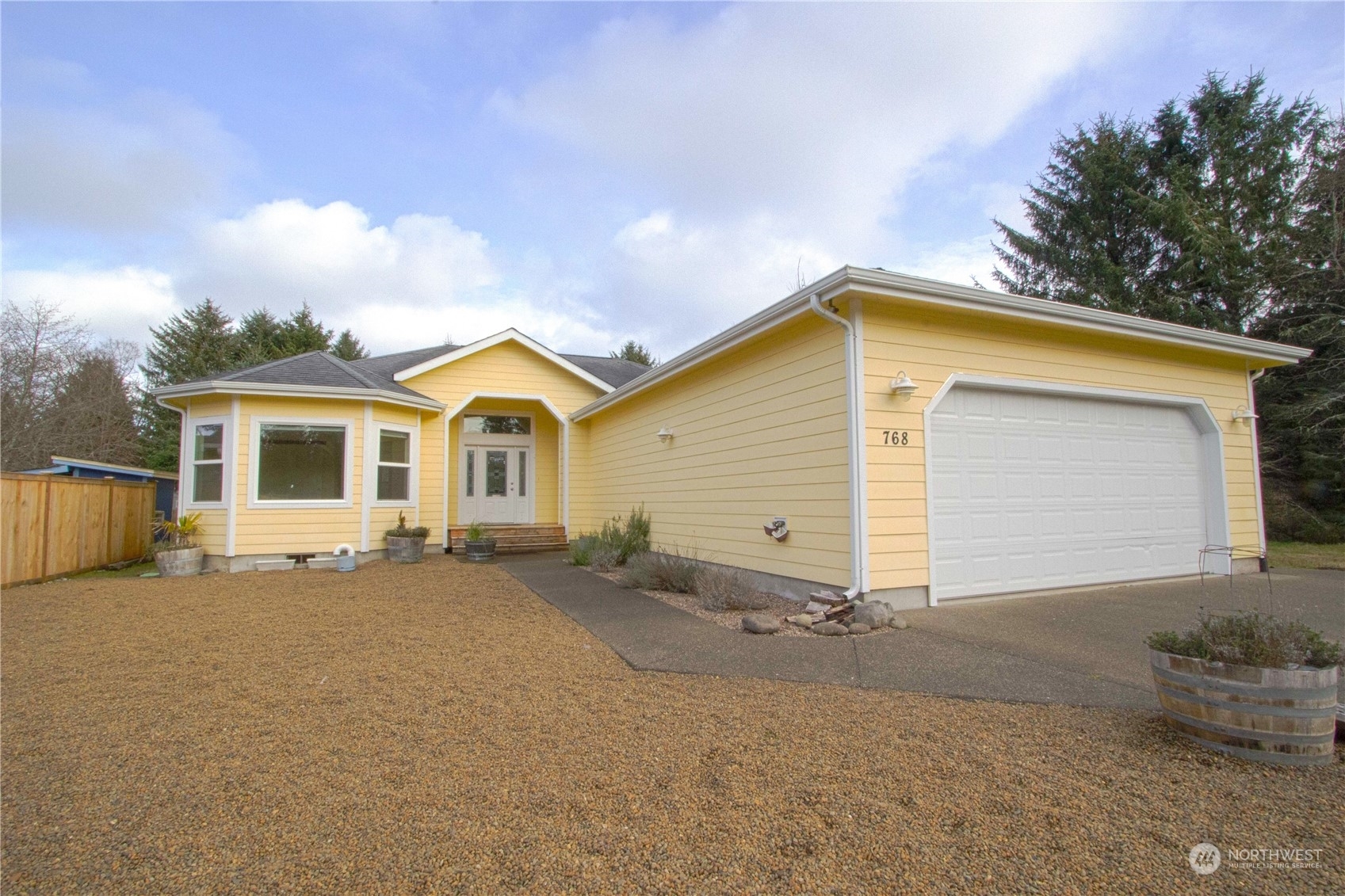 Property Photo: 768 Island Circle SE WA 98569